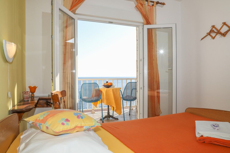 Room 4, Apartment and Rooms Marlene, Hvar