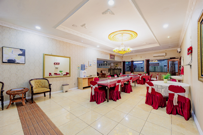 Food & Drinks 4, RedDoorz @ Hotel Andalus Puncak, Bogor