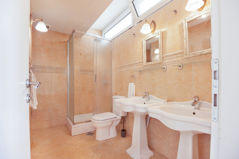 Bathroom 5, Apartments Gordana, Omiš