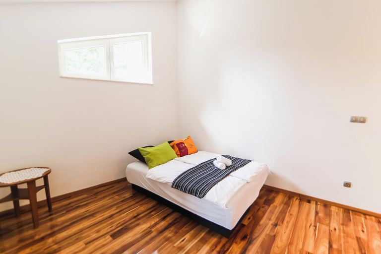 Bedroom 2, House City Center With Garden, Šibenik