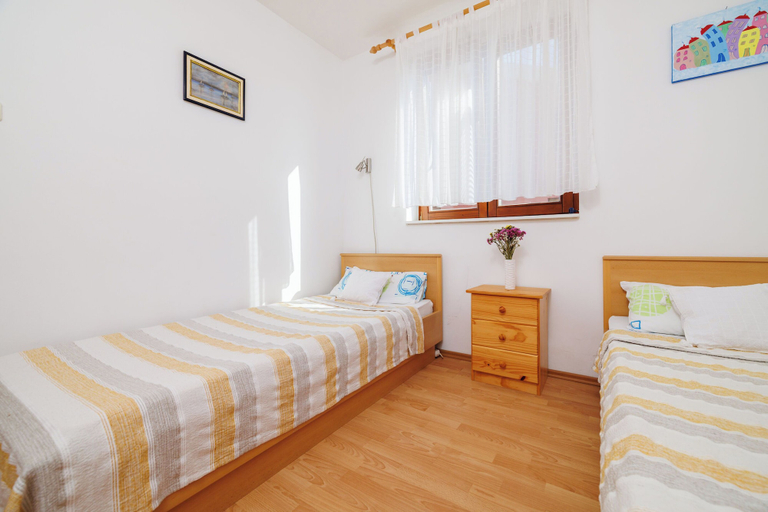 Bedroom 3, Apartment Marijo, Malinska-Dubašnica