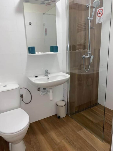 Bathroom 4, LC Hotel Ostrava, Ostrava