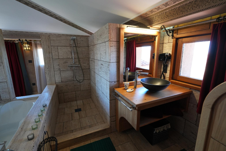 Bathroom 2, Maison d'Hôtes Errafiqi, Safi