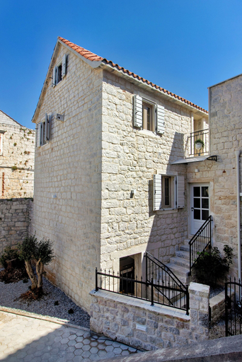 Building design 4, House Marijeta and Tonka, Trogir
