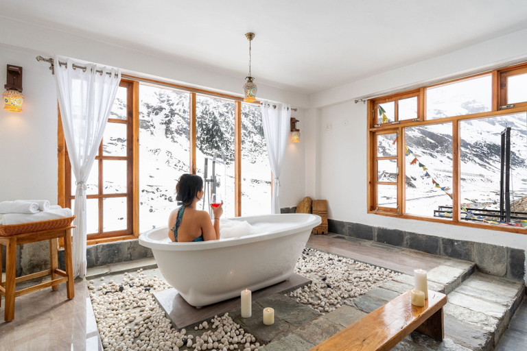 Bathroom 5, Moustache Koksar Luxuria, Lahul & Spiti