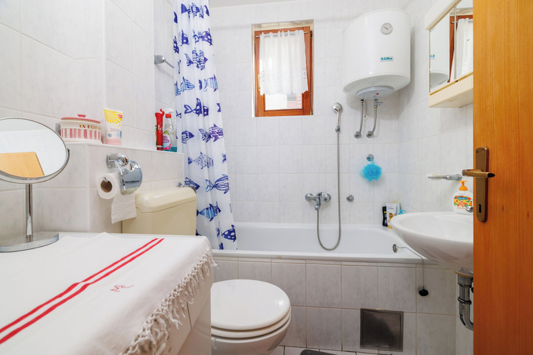 Bathroom, Apartment Marijo, Malinska-Dubašnica