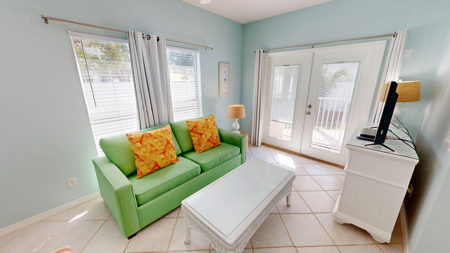 Living area 5, Toes In The Sand 4 Bedroom Home, Okaloosa