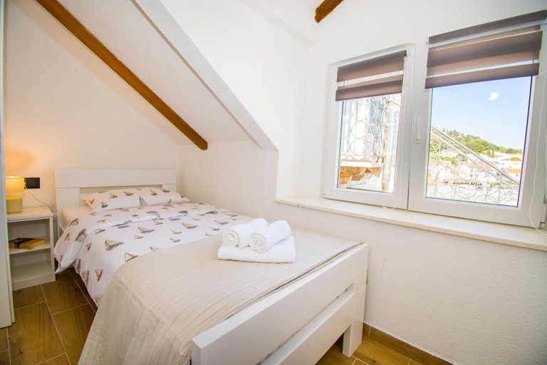 Room 2, House Olivera, Vodice