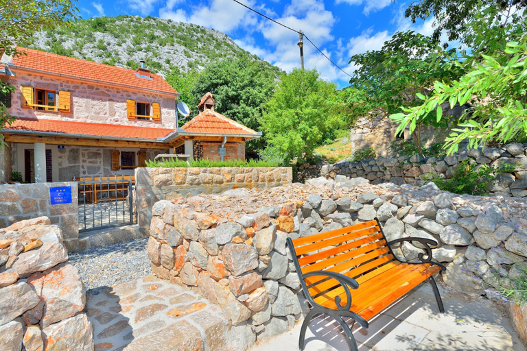Others 4, House Martelina, Starigrad