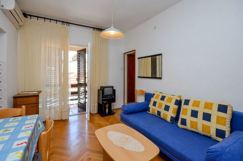Others 5, Apartment and Rooms Biserka, Novalja