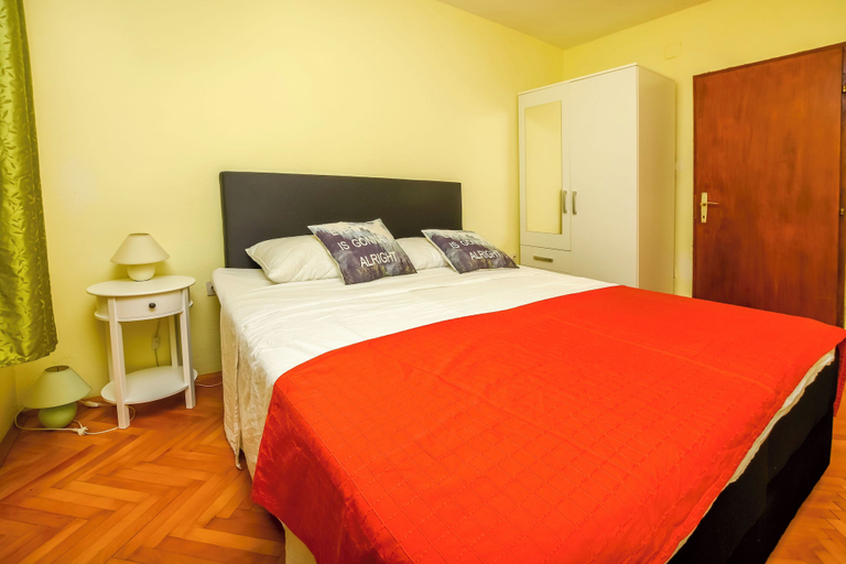 Others 2, Apartments Ercegovic, Rogoznica