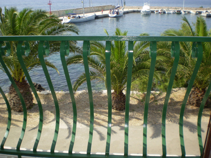 Primary image