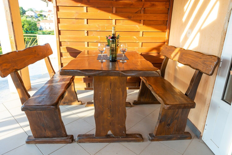Outdoor dining 5, Apartments Vesna, Sali