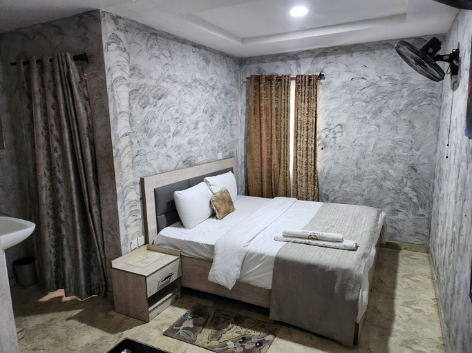 Room 5, DeRadiant Lodge, Ibeju/Lekki