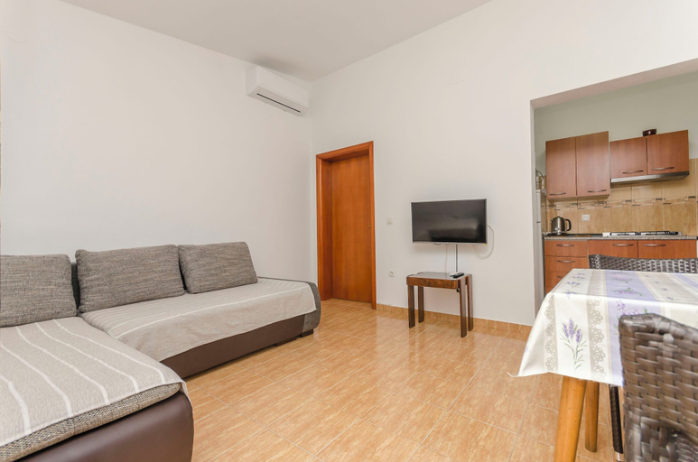 Others 5, Apartments Rusan, Vodice