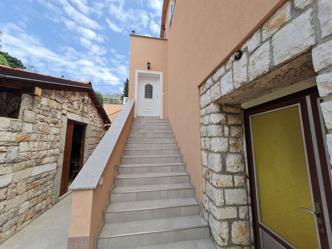 Exterior & Views 2, Apartments Toby, Novi Vinodolski