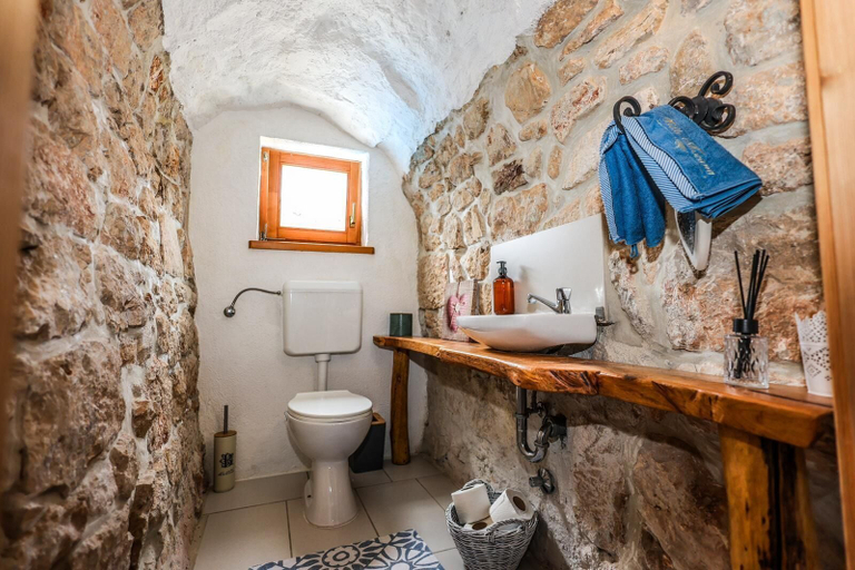 Bathroom 2, Villa Siesta, Vinodolska