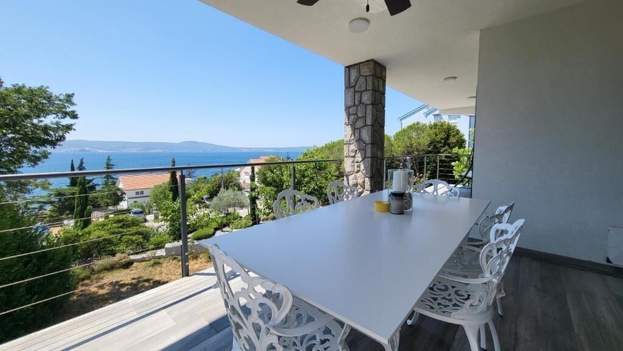 Balcony 2, Apartments Livingston, Novi Vinodolski