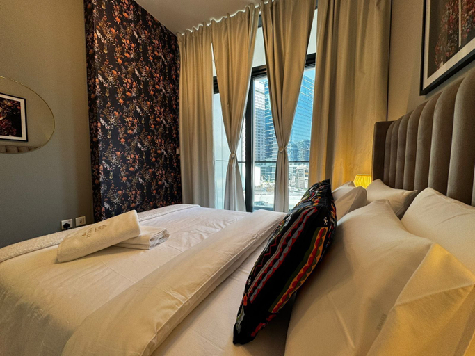 Room 2, Stylish 1BR Lake View Retreat, Dubai