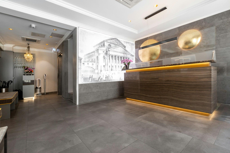 Public Area 3, Hotel an der Oper , München