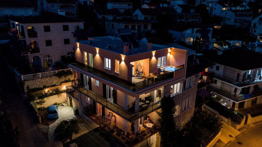 Others 4, Sunset Apartment, Trogir