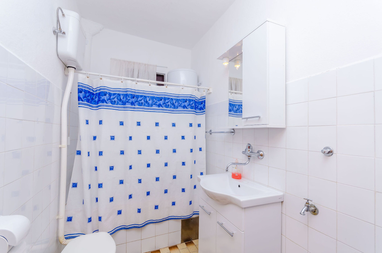 Bathroom 3, Apartments Kursan, Okrug