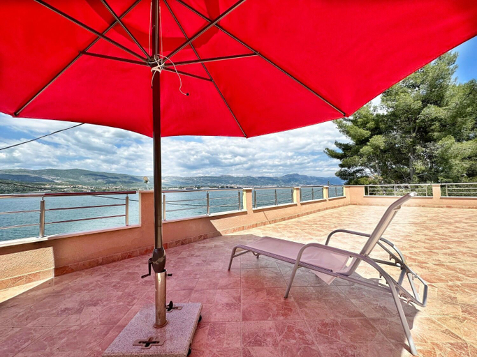 Terrace/patio 5, Apartments Vini, Trogir