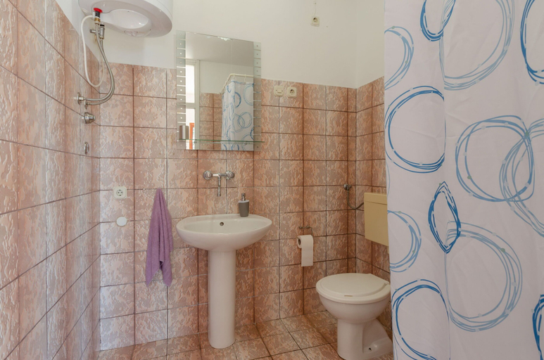Bathroom 4, Apartments Olivera, Blato