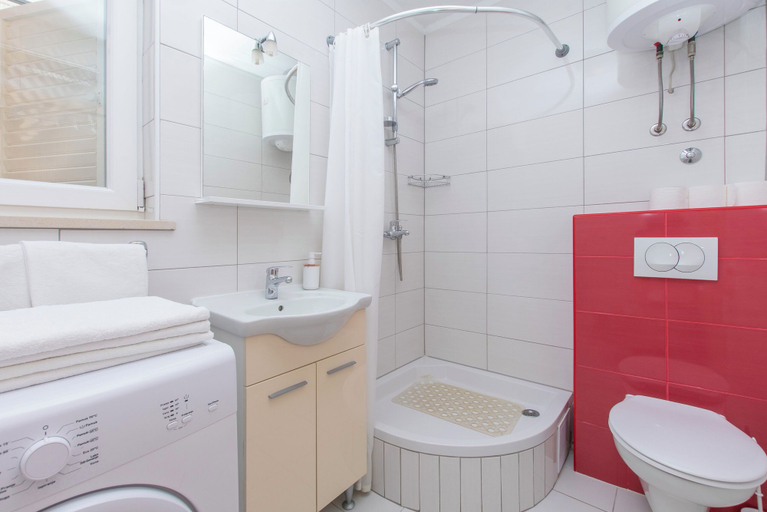 Bathroom 2, Apartments Anita, Omiš