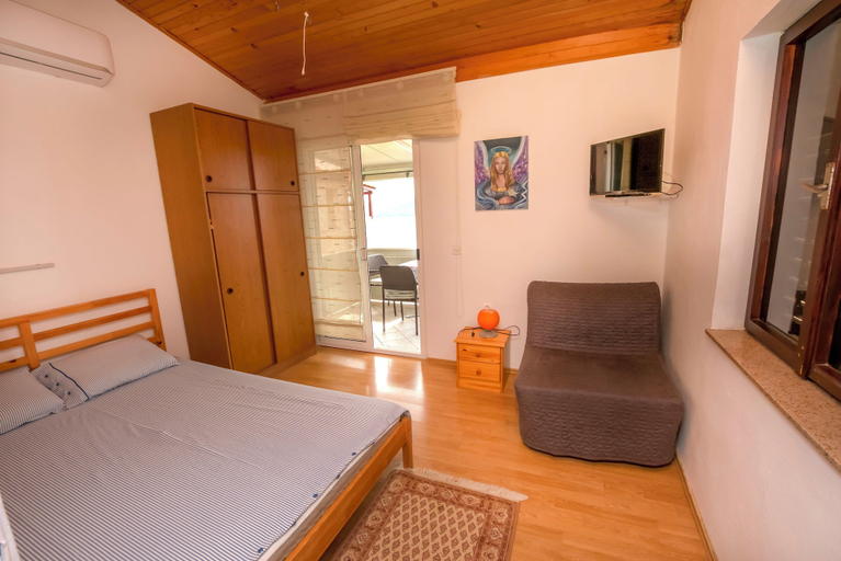 Room 4, Apartment Mladen, Pakoštane
