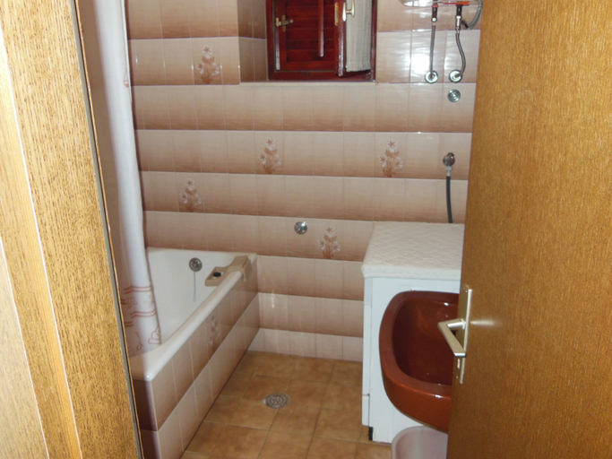 Bathroom, Apartment Jakica, Postira