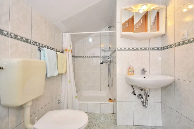 Bathroom 3, Apartment Toma, Omiš