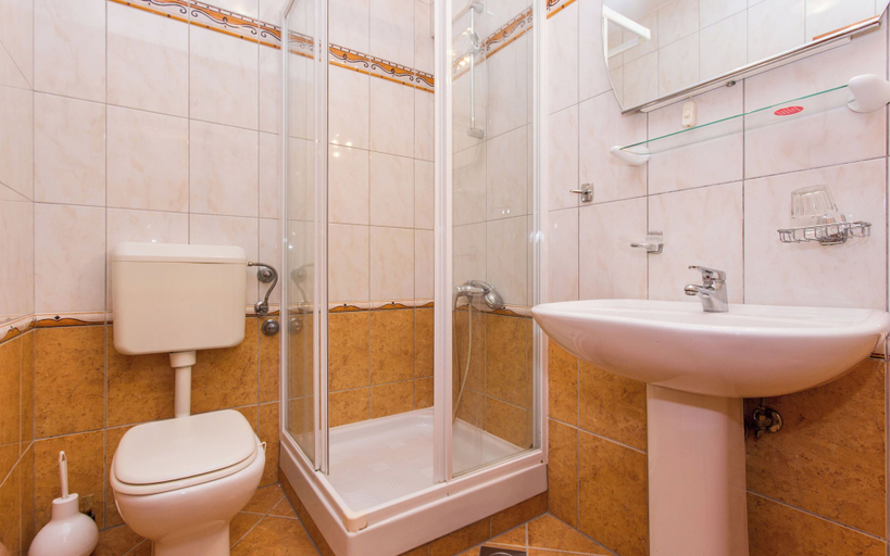 Bathroom 3, Apartments Dorijana, Baška