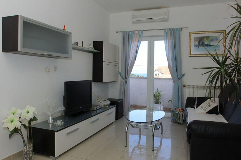 Others 4, Apartment Karla 4, Supetar