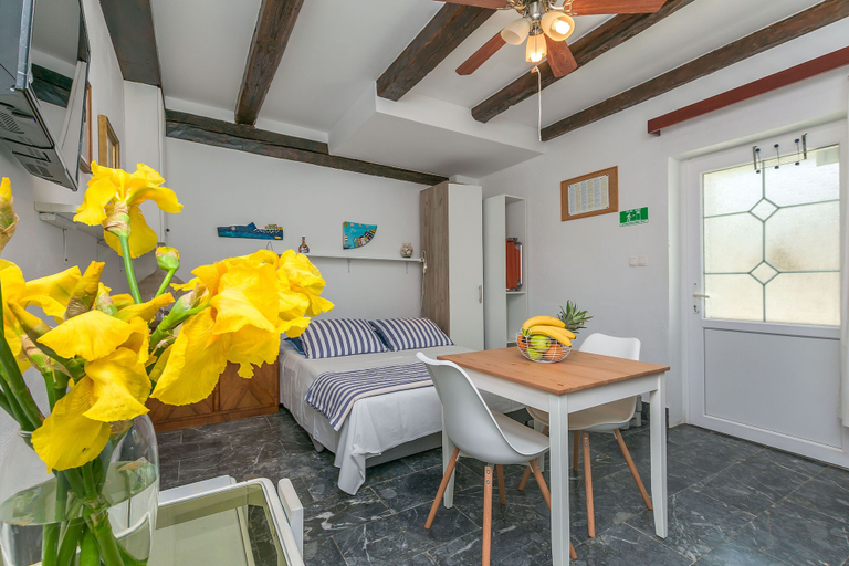 Others 4, Apartments Porto Duce, Dugi Rat