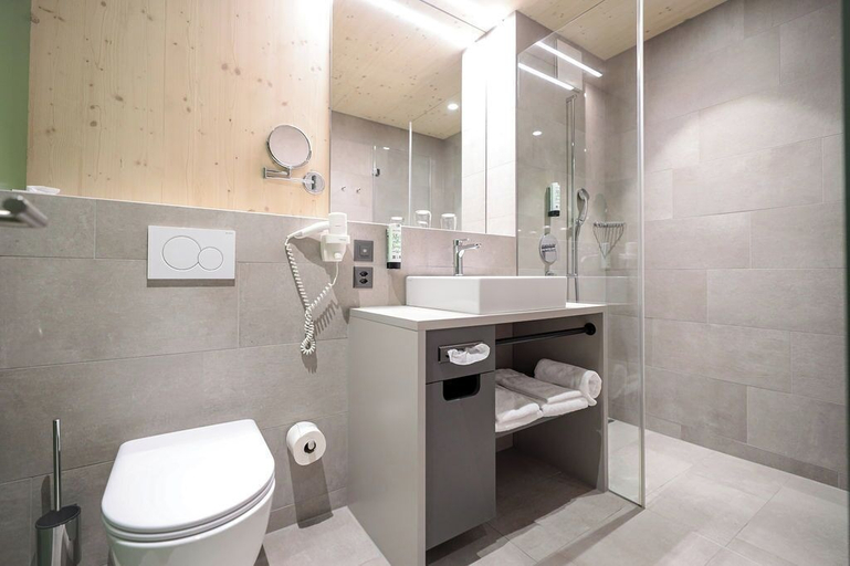 Bathroom 4, AVES Hotel Savognin, Albula