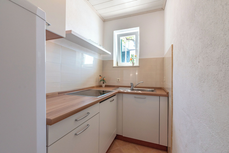 Private kitchen 2, House Marinka, Split