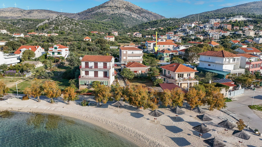 Exterior & Views, House Dvor, Seget