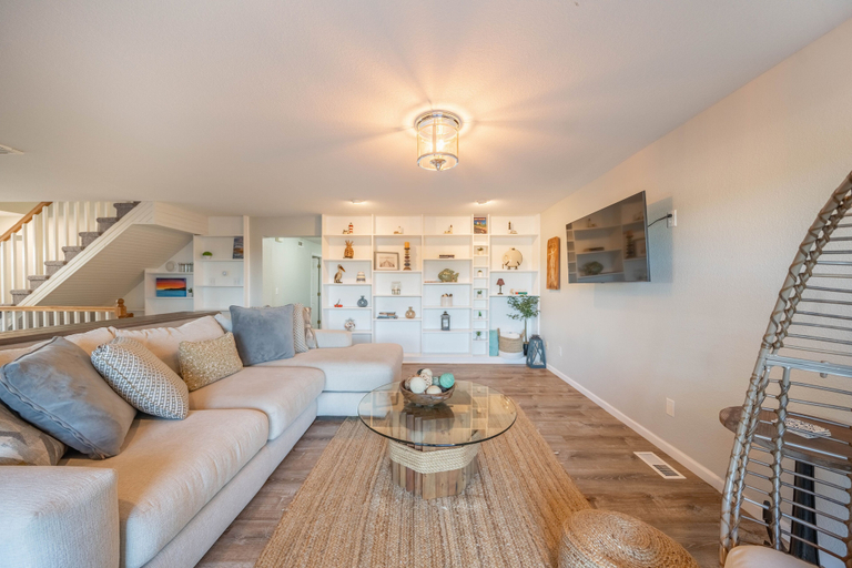 Living area 3, Lakefront Luxury With Boat Slip, Decks & Kayaks at 17mm, Camden