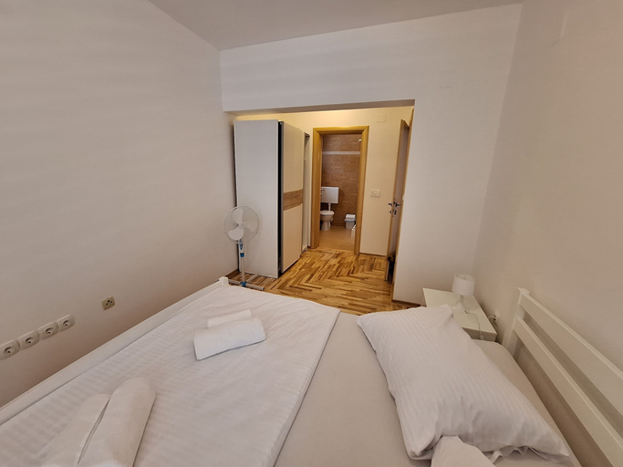 Room 3, House Sanleon, Vinodolska