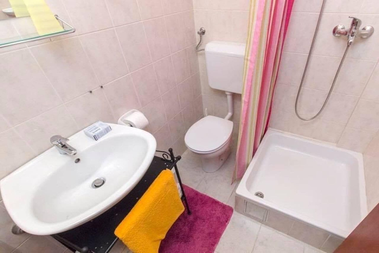 Bathroom 4, Apartment Burica, Primošten