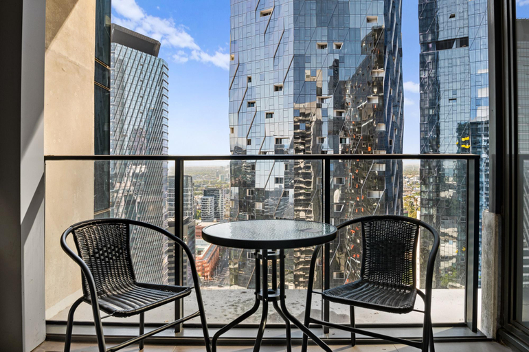Balcony/terrace, 2-Bed High-Rise Apartment with Pool & Gym, Melbourne