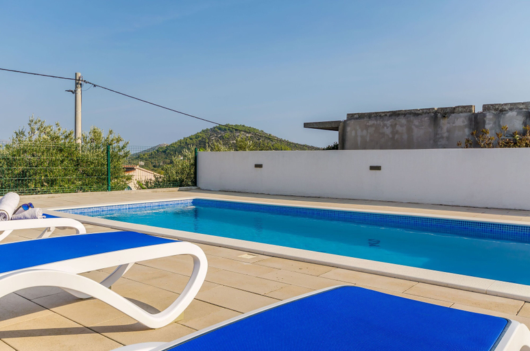 Sport & Beauty 5, House Roko, Marina