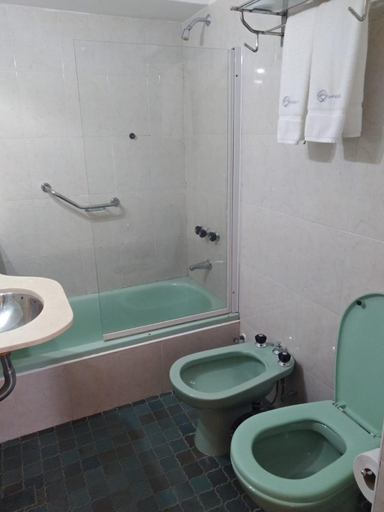 Bathroom 4, Intersur Colon, Colón