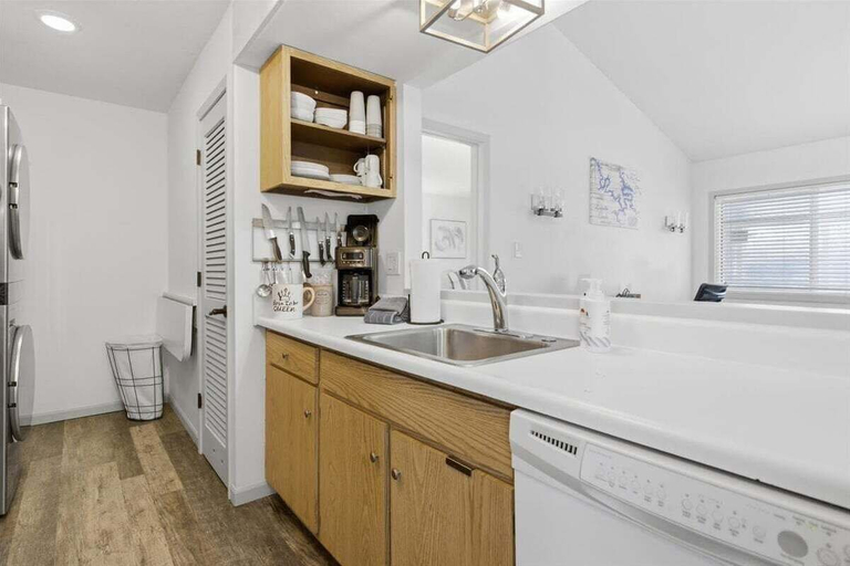 Private kitchen 3, Prime Osage Beach Home, Pet-friendly w/ Garage Near Margaritaville, Dining & Golf, Camden