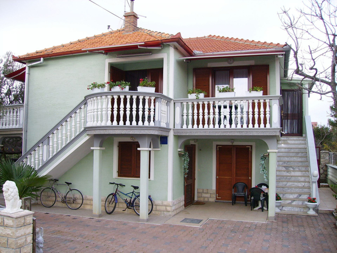 Exterior & Views, Apartment Mare, Pakoštane