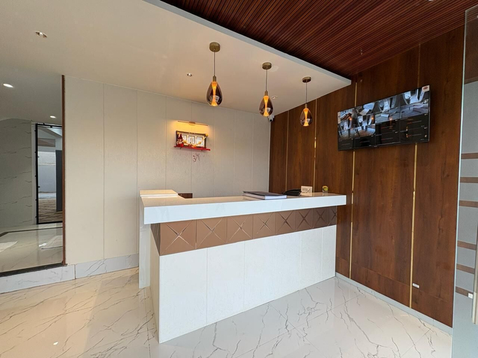 Lobby 4, Sindu Executive Lodging, Pune