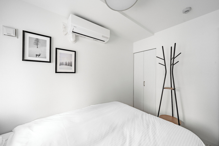 Room 5, VOLPE 101, Sapporo