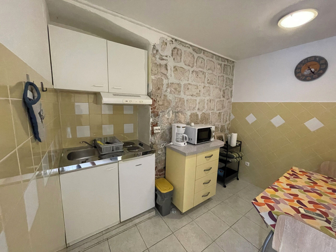 Private kitchen 4, Apartments Jugo i Bura, Omiš