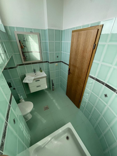 Bathroom 4, Apartment Lucille, Kali